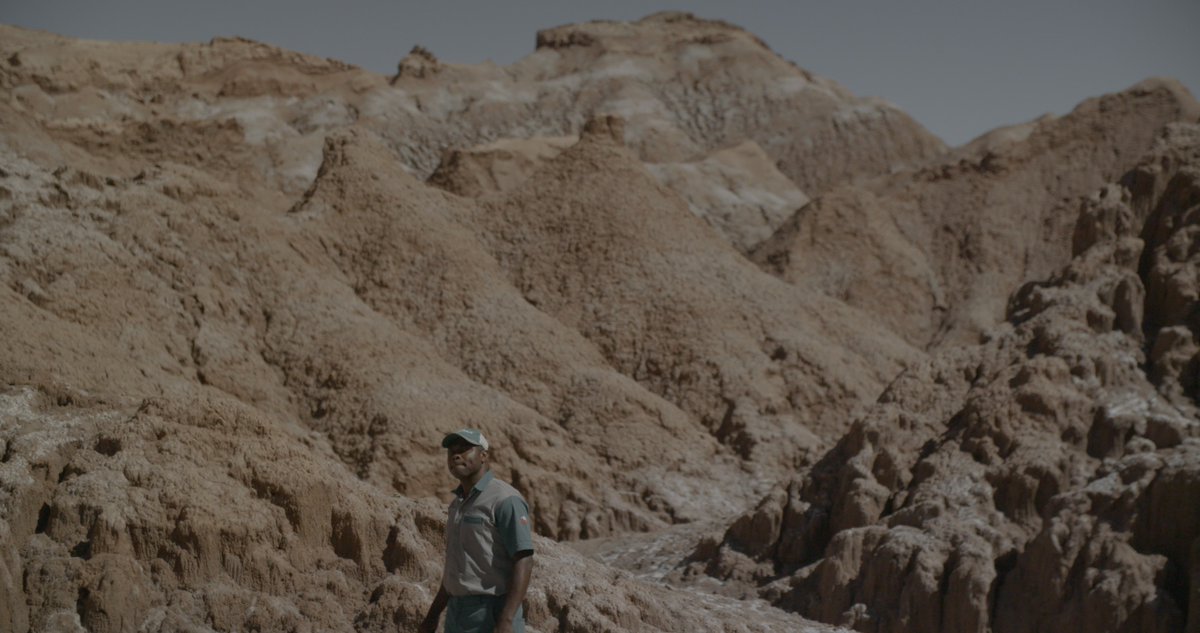 zoombackcine's tweet photo. “Petit Frère”: Documental sobre un inmigrante haitiano en Chile arriba al prestigioso festival Visions du Réel #PetitFrereDoc https://t.co/DelzW5yYiv https://t.co/IS69bwmUKX