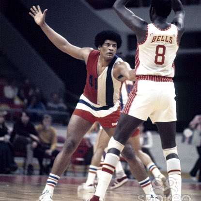 A happy birthday to NBA champion & HOFer Wes Unseld!!! 