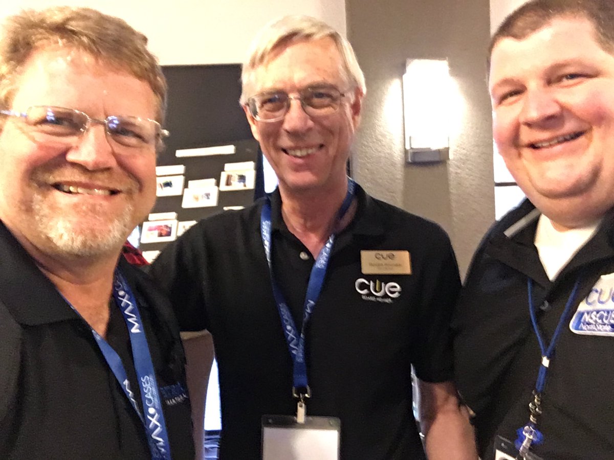 MrW_STREAM's tweet image. Star struck #hyperstudio #hyperduino #cue18