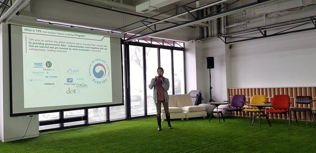 Michelle2Minhye's tweet photo. Korea's startup scene grows momentum after Government led initiatives like #TIPStown in #Gangnam give much needed funding &amp; mentoring to local entrepreneurs. Fear of Failure: a significant cultural barrier keeping Koreans from pursuing their own businesses rather than #chaebol https://t.co/Y6zJK4zmMe