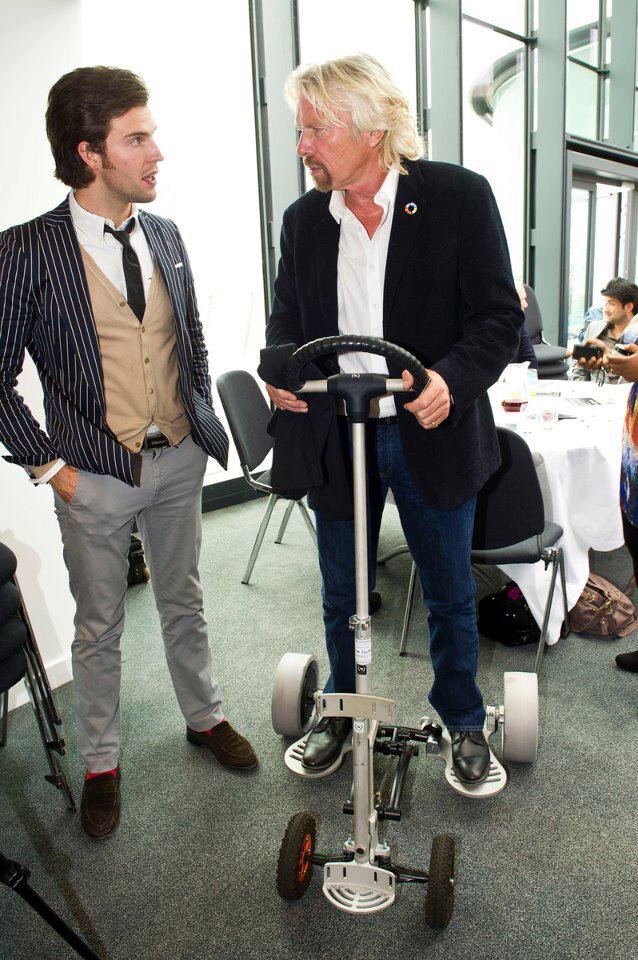 Arnolddutoit's tweet photo. 6 years ago, this remarkable man hopped onto our journey, in the middle of the NEC, perseverance and passion lead us to https://t.co/m2hT33DuEo and perhaps some Red Rolleys too 🇬🇧 #EV #Virgin #future https://t.co/ZlYzjAkYUT