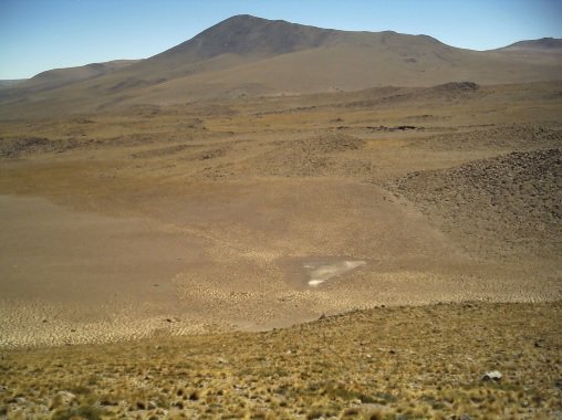 InvestigBiblico's tweet photo. La foto de este triángulo la tomé en San Pedro de Atacama, tengo el video y están relacionadas con la Verdad Oculta de los Extraterrestres #ASChupacabras https://t.co/ibK4hRk7R3