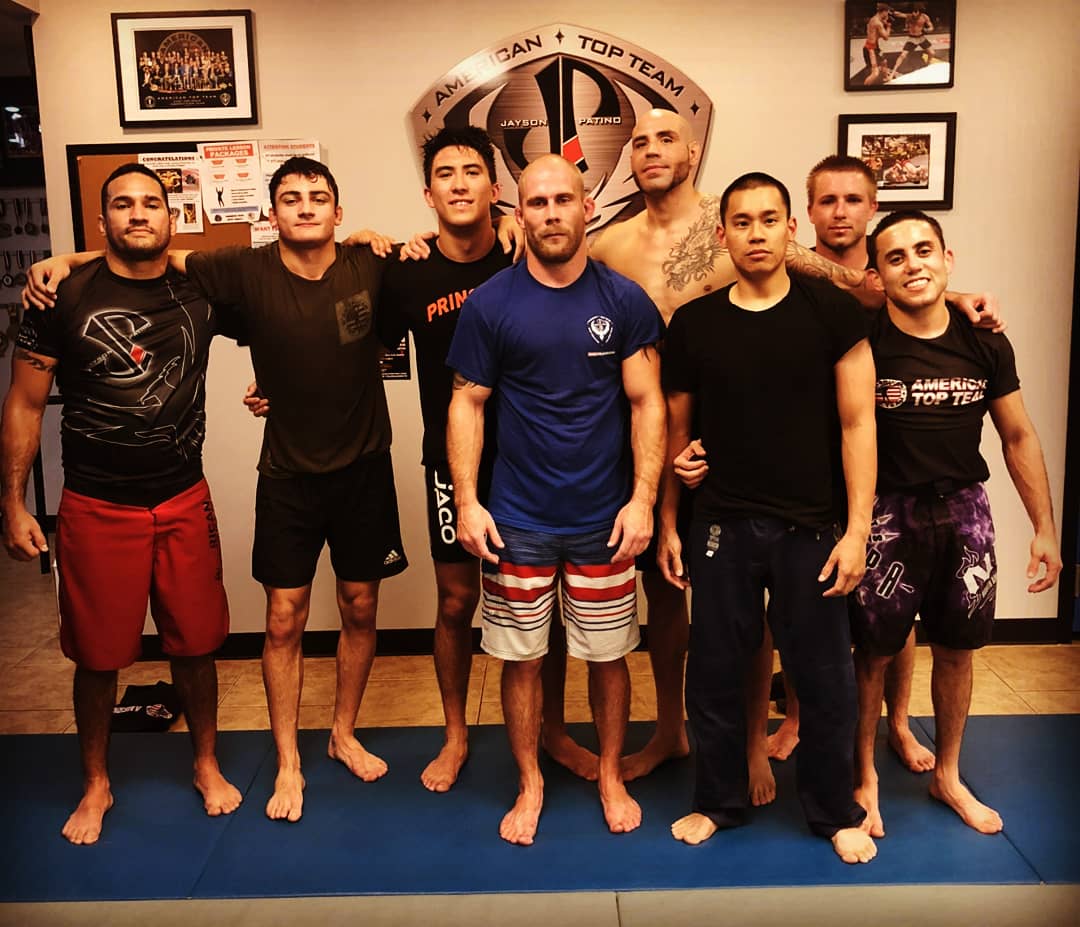 Bcckpsck's tweet photo. Awesome night of Gi and No-Gi training with all these #Ninjas π
Such a good time, being on the mats. π
#LiborioLegacy #BJJ #Gi #EddieBravo #10wo #10p4l #SubmissionGrappling #NoGi #Jiujitsu #JiujitsuLifestyle #Live #Breath #Sleep #MartialArts https://t.co/eCku3uI1ua