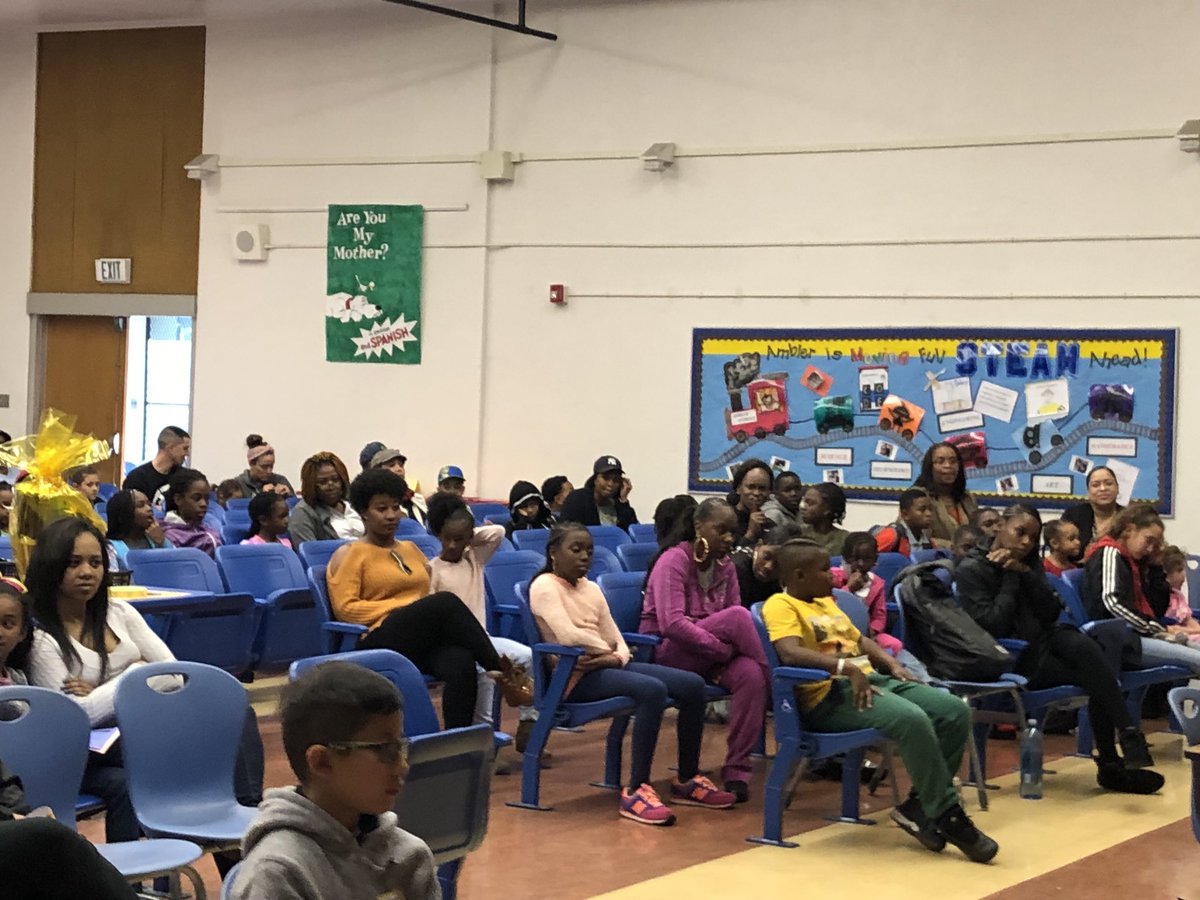 Always fun to celebrate Pi Day with Ambler Ave. ES Wildcats! Another great #LDSouth STEAM Night in the books! <a href="/AlmaLKimura/">Alma Kimura</a> @LDSuperSouth