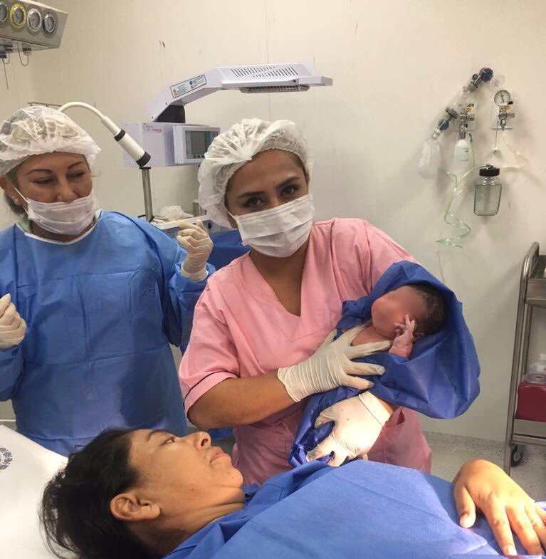 VelascoM_'s tweet photo. ¡Es una niña!

Me da mucho gusto informarles que ya se registró el primer nacimiento en el recién inaugurado Hospital General de #Reforma. ¡Muchas felicidades a sus papás y a todo el equipo médico! https://t.co/ecd3Xnmzq3