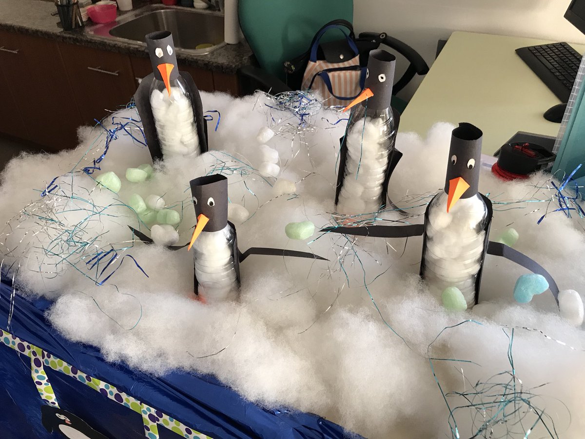 ms_gr8's tweet photo. 2CEK’s Antarctica and Arctic going GREEN 🌲🌲🌲#Taaleem #BeHappyBeGCS #gcsgreenday https://t.co/PJ56VEuOpe