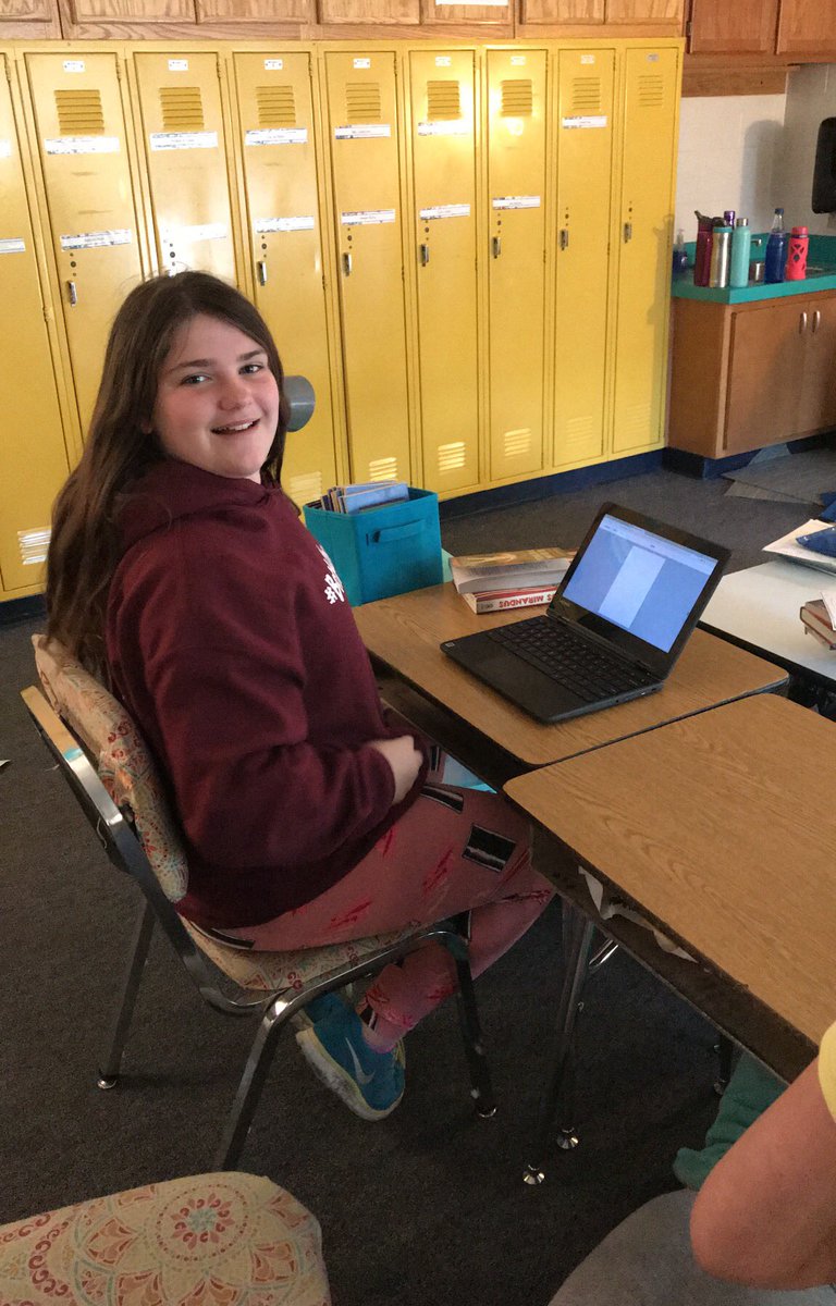 Thanks to <a href="/CSchmidtlein/">Chelsea Schmidtlein</a> &amp; @MarciGudenkauf for showing me how to use #Bookcreator ! My kids loved it. We already have it planned for our next reading project! #IHMarchMadness