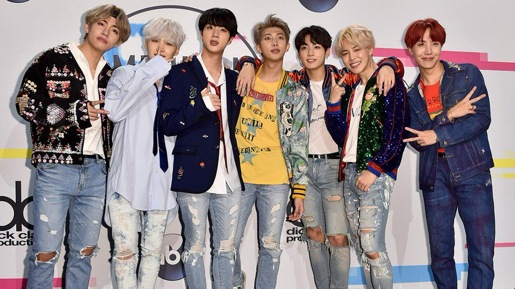 etnow's tweet photo. .@BTS_twt will star in a new docuseries 'BTS: Burn The Stage' on YouTube Red. https://t.co/ZmLn4pXLFU https://t.co/0dwv7DR9yo