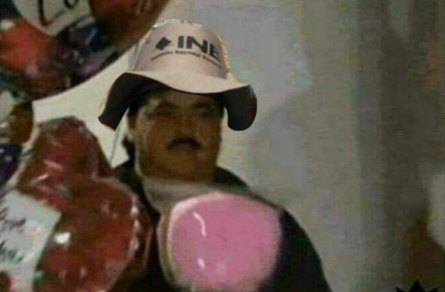 Intrapiernoso's tweet photo. —¿Qué haces aquí?
—Saliste sorteado como funcionario de casilla. https://t.co/dA3UnKXtgJ