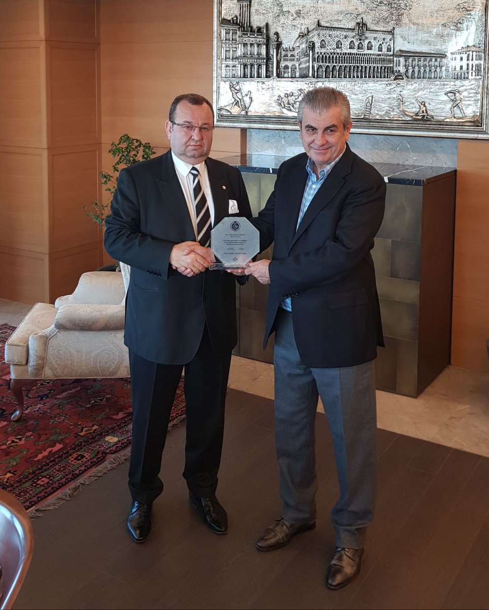 BİGA TSO YÖNETİMİNDEN BÜLEND ENGİN’E ZİYARET. Biga Ticaret ve Sanayi Odası yönetim kurulu tarafından 14 Mart 2018 Çarşamba günü İÇDAŞ A.Ş. Genel Müdürü Bülend Engin’e ziyaret gerçekleştirildi.