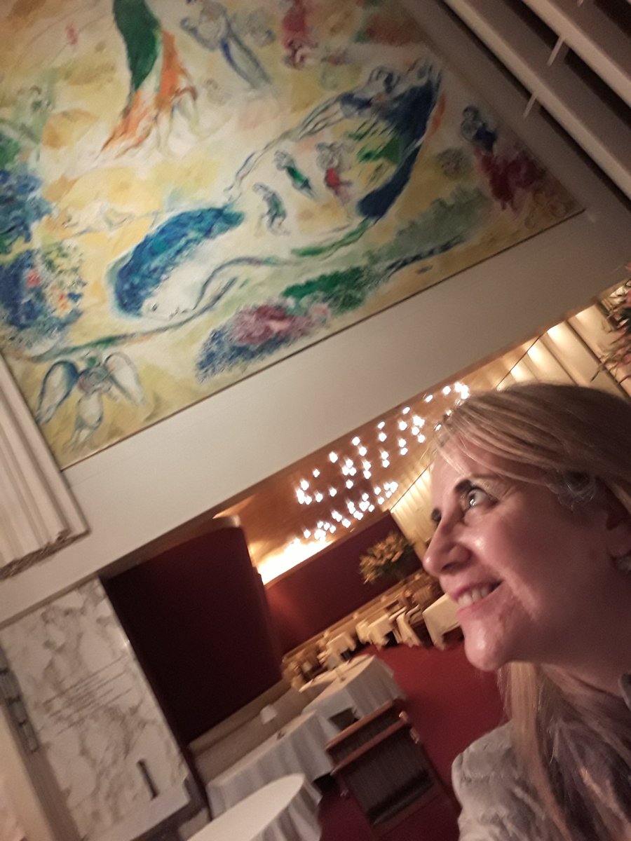AtelierDeViajes's tweet photo. Nueva York y Ópera con mi @LiibiLu backpack en el @MetOpera cena deliciosa #dinner en #thegrandtierrestaurant con mi admirado Marc #Chagall #Turandot #MetropolitanOpera #CentralPark 5th Avenue Lincoln Center https://t.co/wm9tow0IlL