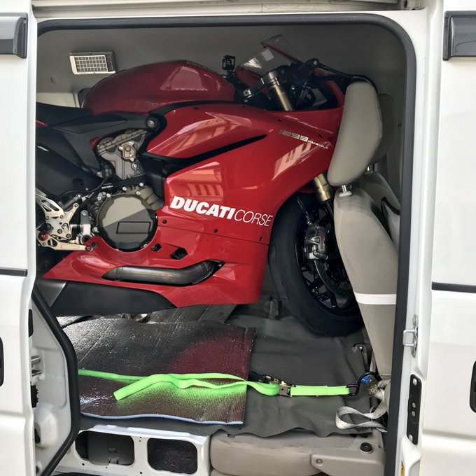 エブリィがトランポにも使える理由2つ 使い心地まで解説 カーブロ