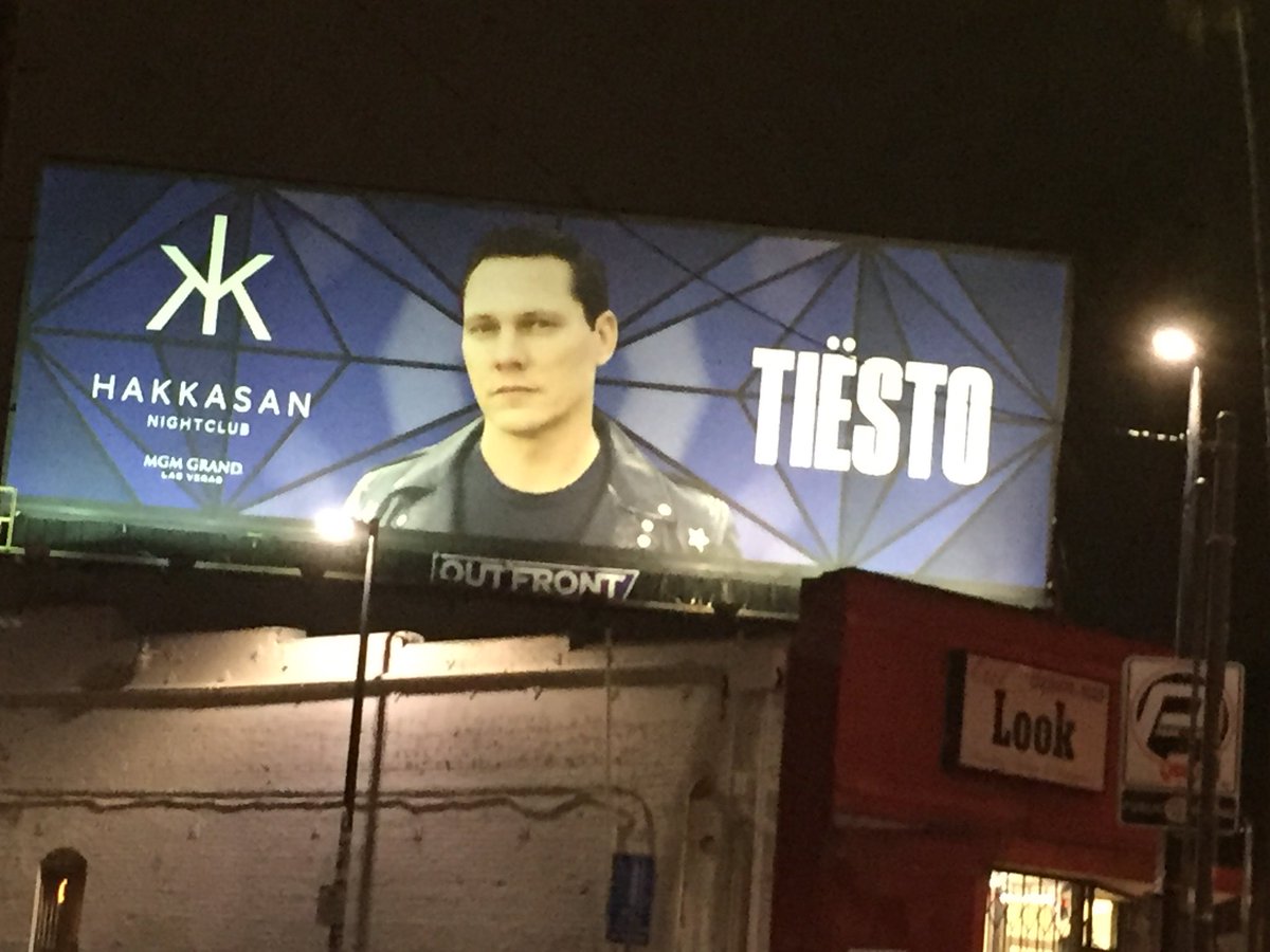 liquid_vinyl's tweet photo. Sunset Boulevard #tiesto #losangeles #sunsetstrip #edc #wewantedm #edmlife #edmlifestyle #dj #festivals #goodvibes #plur #plurlife #plurvibes #tomorrowland #ultramusicfestival #bass #trancefamily #house-nation #kandi #rave #housemusic #raver #music #nightlife https://t.co/uow9zWjYKG