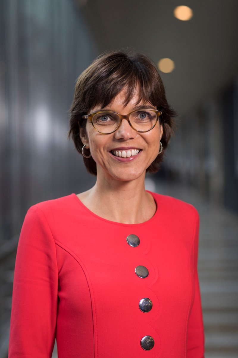 CUenSGPLeusden's tweet photo. Morgen komt Tweede Kamerlid Carla Dik (CU) naar Leusden. Vanaf 10.30 uur in onze pop-up store aan 't Erf. Samen met wethouder Jan Overweg brengt ze een bezoek aan de Wensboom en het Ontmoetingshuis!  https://t.co/IMO1YOqeJt https://t.co/D59HKOrpix