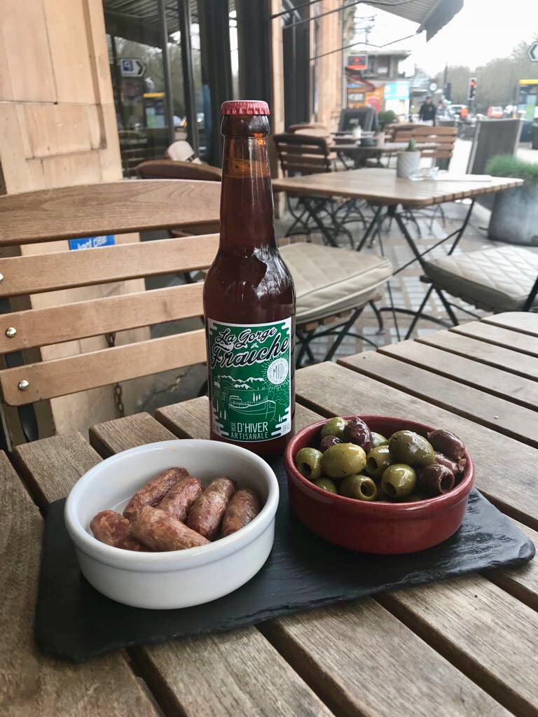 AubaineUK's tweet photo. Enjoy a #free bowl of mini merguez sausages when you order a bottle of @LaGorgeFraiche. 

Available at Notting Hill, Mayfair, Marylebone, Heddon Street, High Street Kensington &amp; Broadgate until 18th March. #LondonBeerWeek #London https://t.co/4Ho6etGbiJ