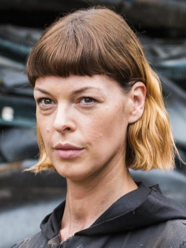 Happy birthday Pollyanna McIntosh       