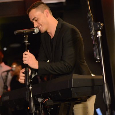 #STRICTLYSOUL981 with <a href="/smoothgenie/">IG:THEGENIE</a> 
#NP: Pitter Patter - <a href="/GregDeanMusic/">Greg Dean</a> 
#Smooth981fm 
#LoveMusicLoveLife #strictlysoul981