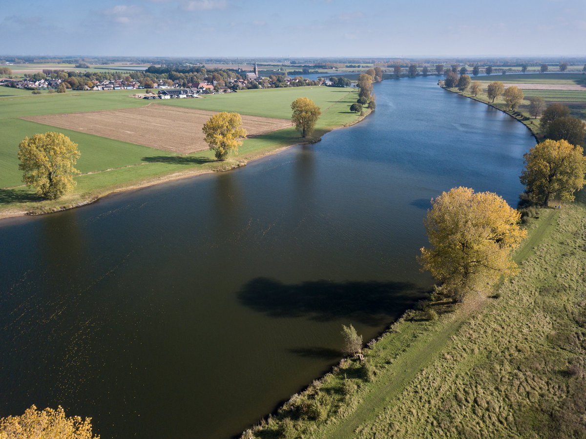 Vanuit het project #MeanderendeMaas geven wij de #Maas meer ruimte en wordt het gebied ontwikkeld. Heeft u vragen, zorgen, wensen of ideeën? Kom dan op 21-3 tussen 11.00 en 13.00 uur naar Moeke Mooren in #Appeltern ! bit.ly/2ohP7vF