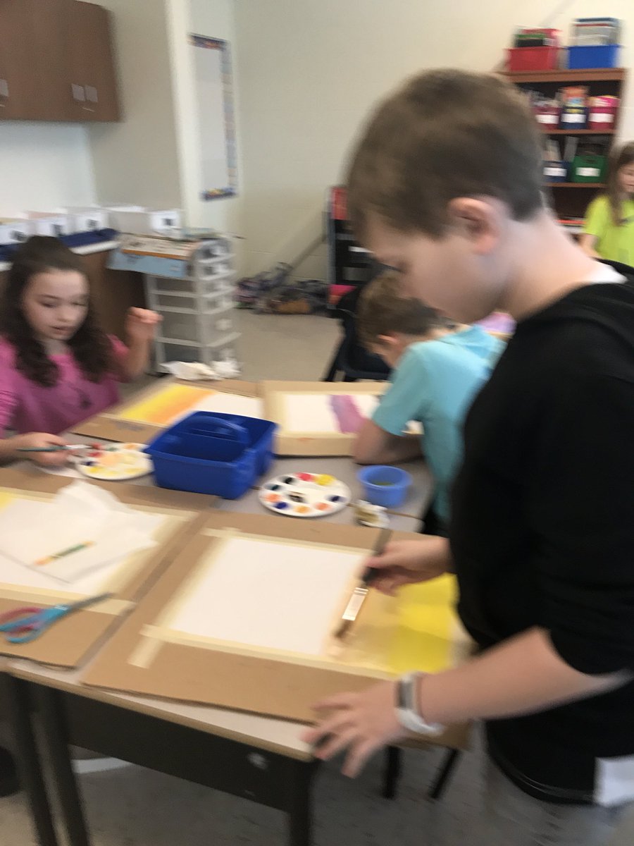 MmeMatchim's tweet photo. Beautiful art work happing in Grade 6 French @MmeMatchim’s class @OctagonPond @NLESDCA stay tuned for the final product 👩‍🎨🎨 https://t.co/G2r0YNSwEo