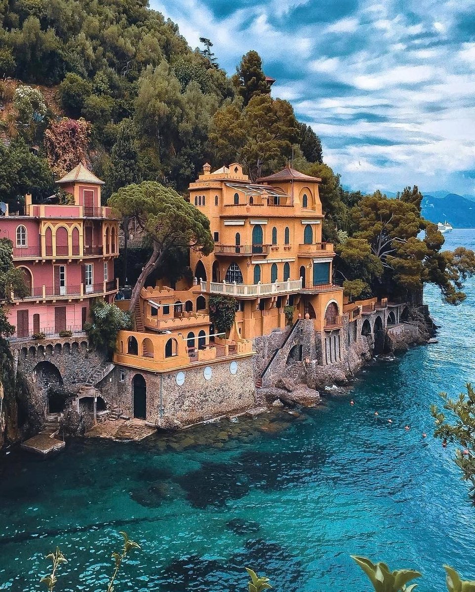 YuvantaNet's tweet photo. Portofino, Italy 
Photo by Senai Senna 
—-
#photography #photo #photos #pic #pics #yuvanta #picture #pictures #snapshot #art #beautiful #instagood #picoftheday #photooftheday #color #all_shots #exposure #composition #focus #capture #moment https://t.co/3DFH4jrrEB