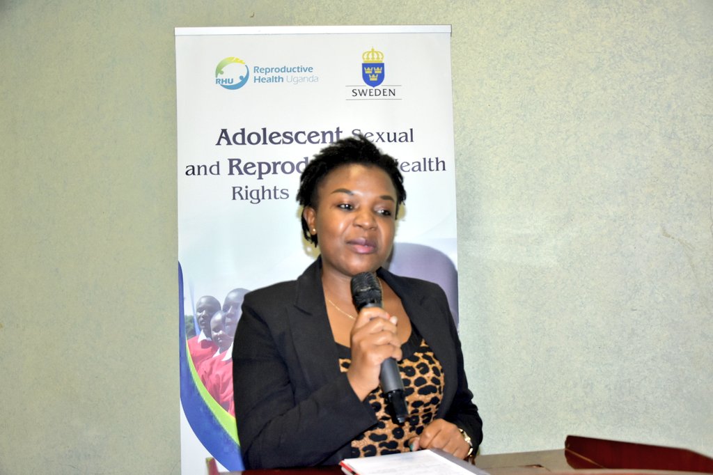 RHUganda's tweet photo. Ms Tafadzwa @SavetheChildren (SA) shares best practices and methodologies that have worked in other countries when putting #ASRHR at the front #Foreproject https://t.co/Pugqz7JyJA