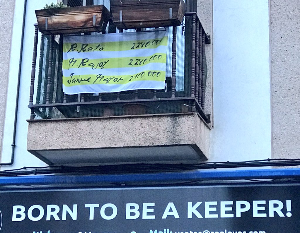AnaHiguerasS's tweet photo. Y juro sobre la biblia que no es un montaje, que lo he visto paseando a mi perra esta mañana...
#Ironía #DeGuardianesYDespistes #EsTotal #DePapelesDeBárcenasYNegociosProtectoresDeDatos #VistoEnMiPueblo https://t.co/nCK2QgSo6v