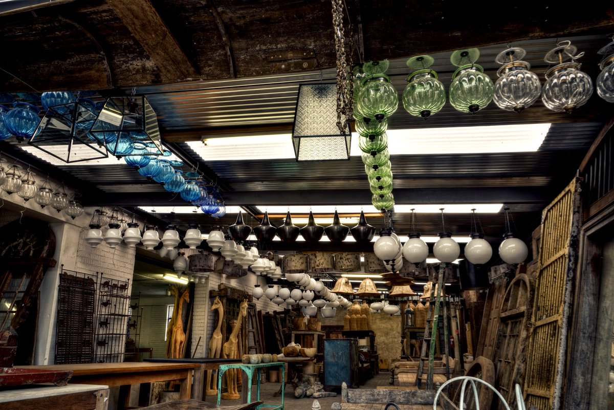 amatuli_sa's tweet image. A little glimpse into the wonderful world of Amatuli Artefacts. Every surface, wall, nook and cranny has something new to #discover.
#art #decor