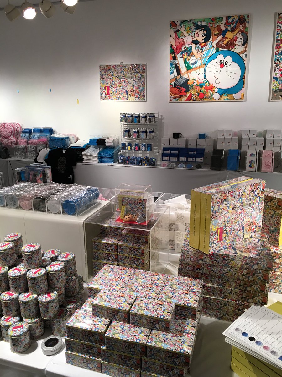 ｋｎｂイベント Auf Twitter ドラえもん展のグッズ売り場の中で ダントツの人気商品は 村上隆 さんの商品 売り切れる前にgetしよう