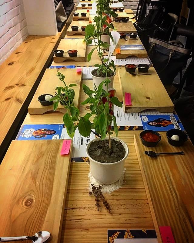 theideaslabmag's tweet photo. #ThrowbackThursday: When you build a supper table with the ace teams of @iDivaOfficial @MensXP @dssc_delhi and a few more DSSC homies, you know it's going to be a hoot and a half! Big ups to everyone who came and all who fed us! #DSSCSecretAccess #DSSC https://t.co/Pco3po8zBh