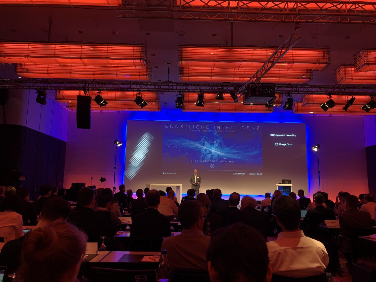 Intro zur KI Konferenz durch Prof. Füller <a href="/hyve_innovation/">HYVE</a>