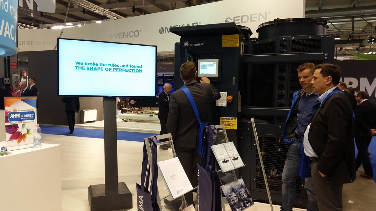 GeoclimaWeb's tweet photo. Day 3 at @mcexpocomfort! Geoclima world is ready to show you our latest ultra high #efficiency #Circlemiser with innovative cylindrical condensers! Come and discover #innovation at Hall 22, Booth N49-P42 https://t.co/USS7VmQbab