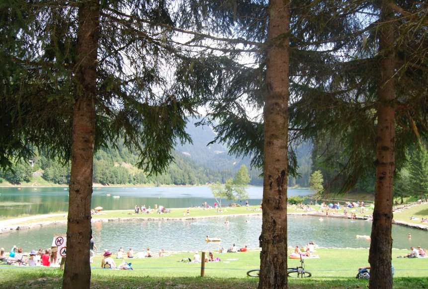 mountainspaces's tweet image. Loved your winter holiday in Morzine? You'll love your #summer #holiday in #Morzine even more. Here's why: goo.gl/uBVsNQ