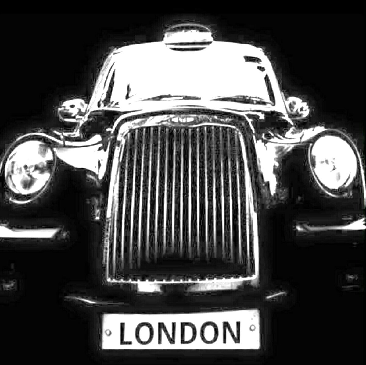 TheStigTaxi's tweet image. Your Door Staff are abusing the Taxi-Rank outside .@HotelCafeRoyal 
by allowing/encouraging phv to park/tout on it.
Preventing the Highly Regulated - Fully Insured - Know Where They&apos;re Going #Blackcab from Servicing it. .@TfLTPH .@TfL