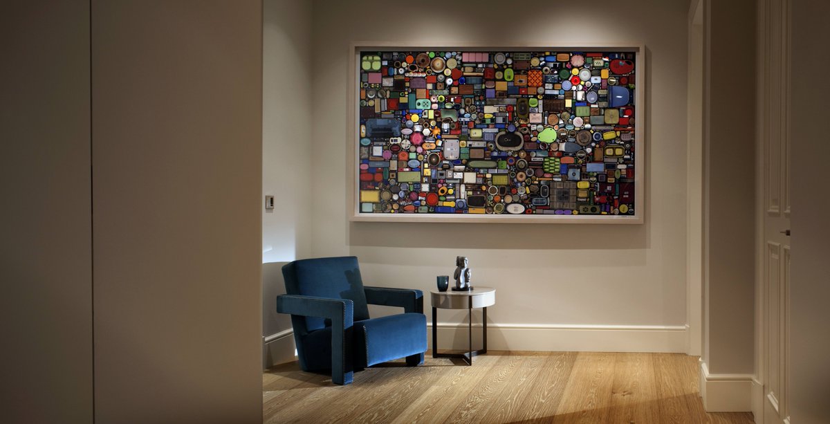 TGStudioLtd's tweet photo. Our Queensgate project in central London featuring a @Cassina chair. See more of this beautiful apartment here... https://t.co/xTzpdmys07