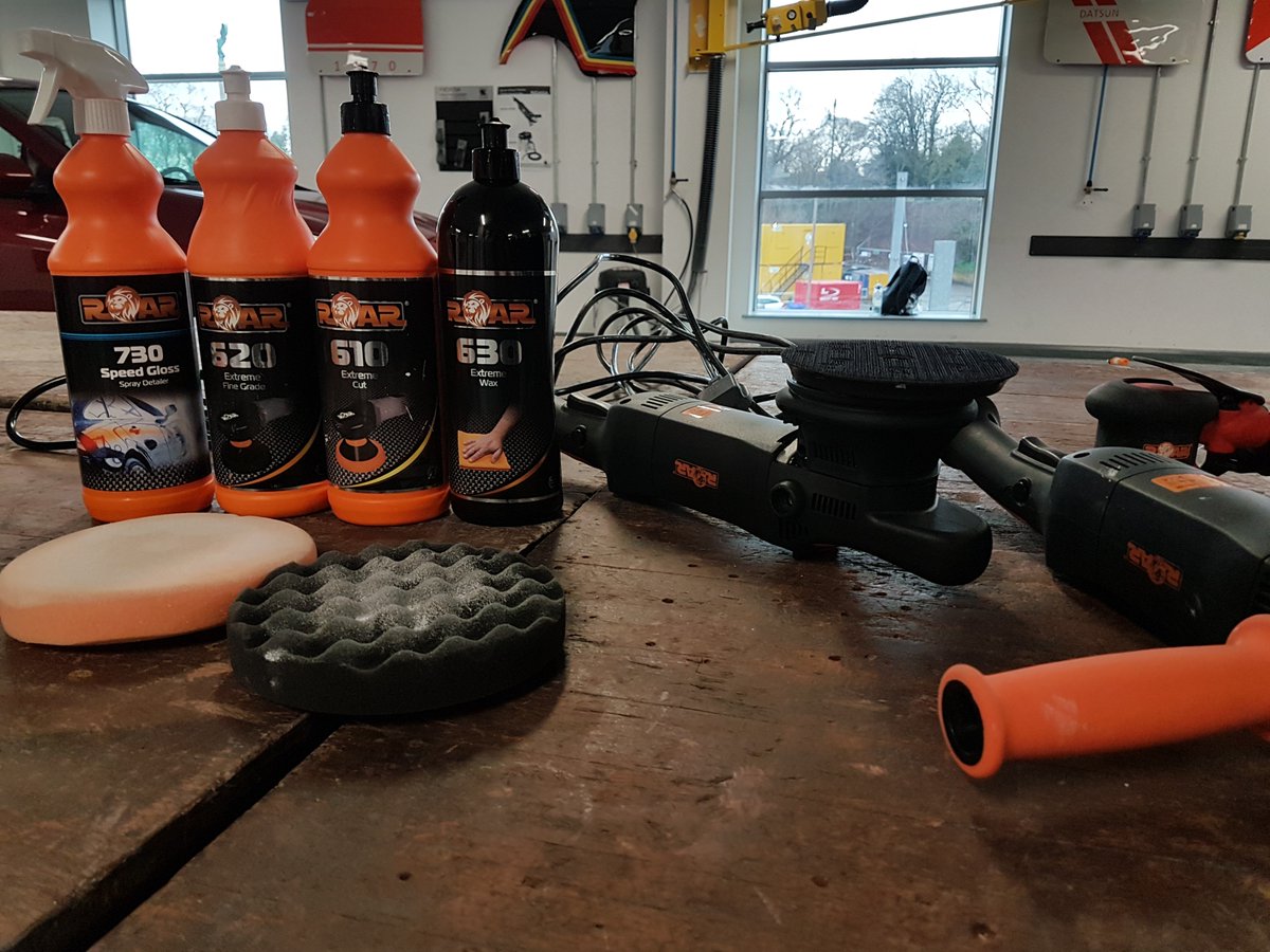_CityGarage's tweet photo. Dennis Turley from #ROARPOLISHING called in today to demonstrate their new polishing equipment. Thank you to Dennis and ROAR polishing for their continued support. https://t.co/diq02xtzWm