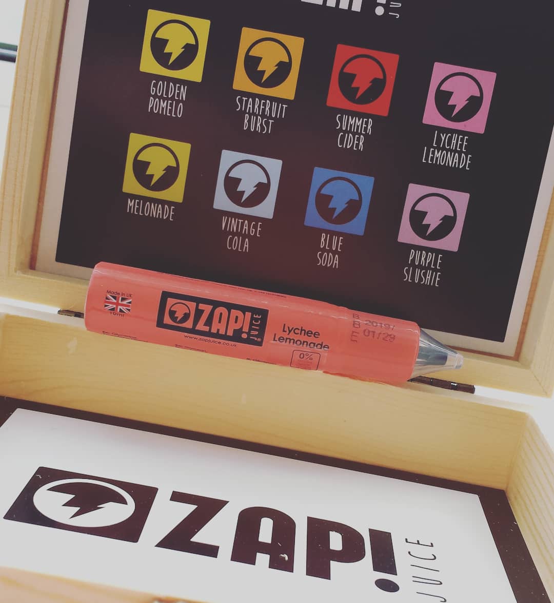 VisionVapes's tweet photo. Lychee Lemonade from @ZapJuice a sweet mix of lemonade and lychee 👍💨✌
#cloudchaser #ecig #ejuice #eliquid #instavape #subohm #ukvapers #unitedvapers #vape #vapes #vapers #vaper #vapor #vapeallday #vapedaily #vapecommunity #vapefam #vapefamily #vapefamous #vapehooligans https://t.co/dXQzUts3HX