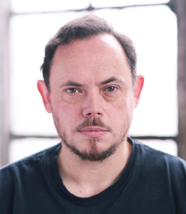 MrJamesPayton's tweet photo. My new headshot by @Schofield_John of  https://t.co/fCPZtVIYWC https://t.co/MeRde28AOm