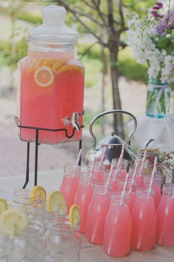 cmwdotcom's tweet photo. Must have summer wedding drinks -  https://t.co/i1ztnUTlzf https://t.co/qD46nJk9gB