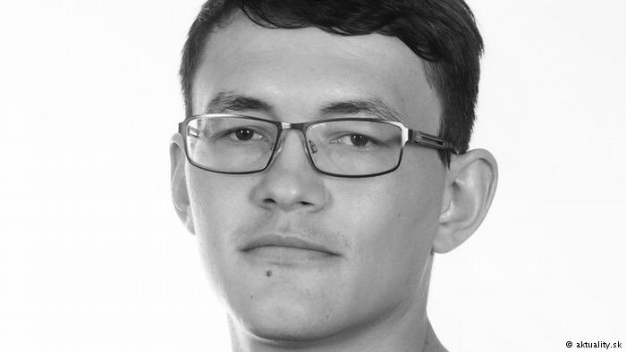 MartinPoliacik's tweet photo. Bugar prave ukazal Ficovu skolu retoriky - ponizil novinarov, zrejme oklamal svojich volicov a vytiahol Meciarove amnestie. Ani jedna zmienka o potrebe vysetrit Janovu a Martininu vrazdu.
#AllFoJan #ZaSlusneSlovensko #JanKuciak #MartinaKusnirova
https://t.co/miQ41WBeJh https://t.co/ltxSRl4rl9