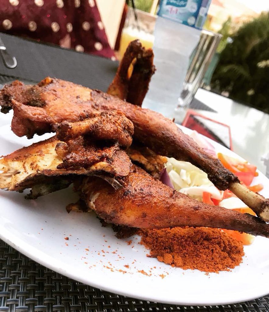 hh_continental's tweet photo. Hajiya sidiya is our special local chicken, marinated overnight, deep fried with our special spices to give it that amazing taste like no other..  grillers Abuja call for ur orders 09096743304 18 Blantyre street off adetokunbo ademola crescent wuse 2.... https://t.co/NGvDnnmEVA