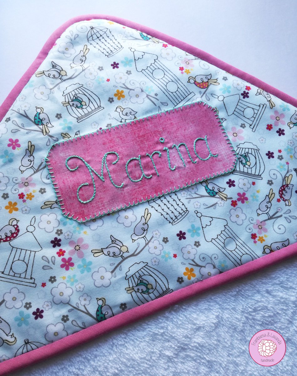 ❤️ W E L C O M E    M A R I N A ❤️
#detallesqueenamoran #regalos #bebes #toalla #canastilla #personalizada #handmade #hechoamano #infantil #original #unico #exclusivo #FrambuesayLavanda