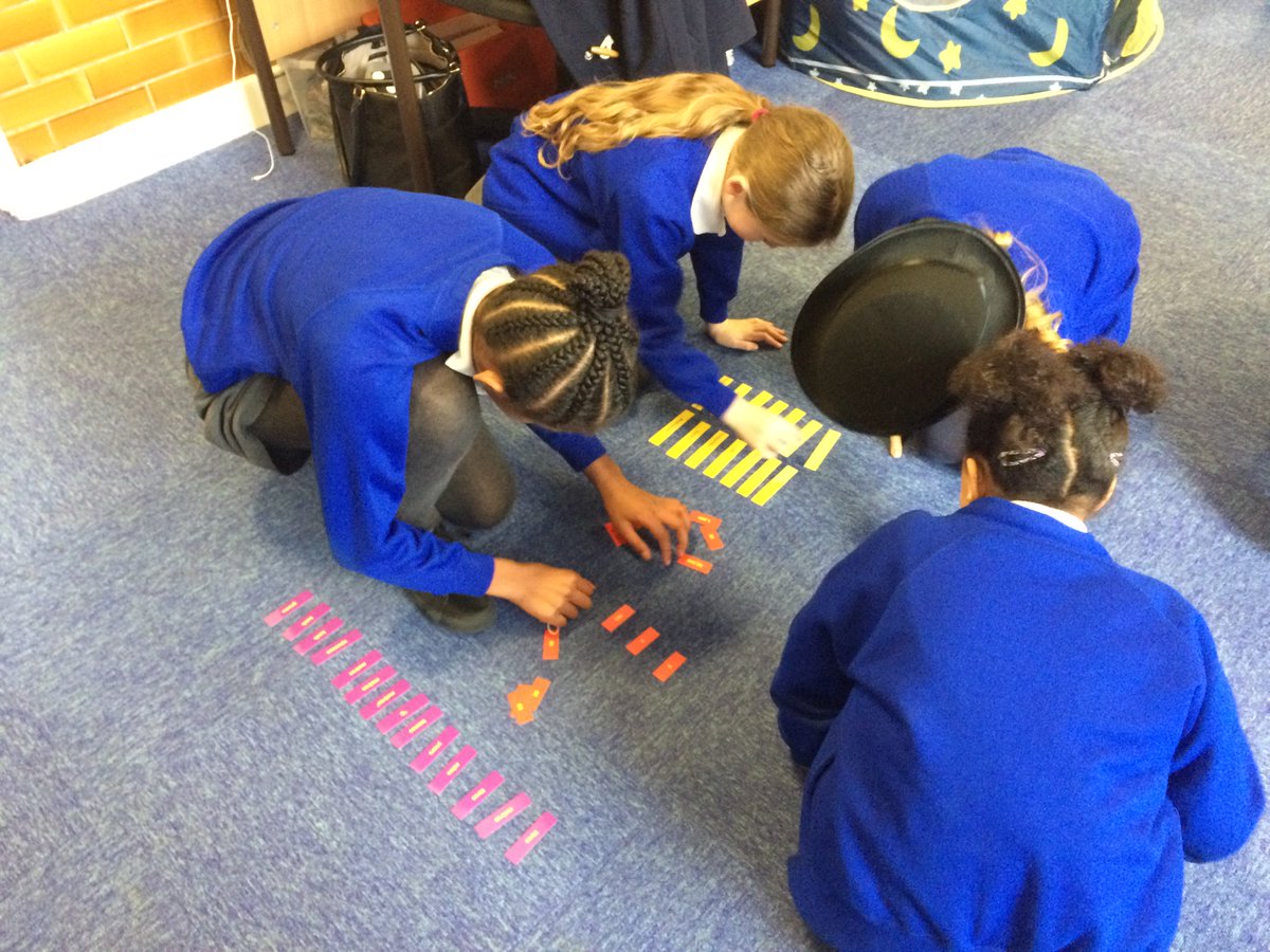 MagicalMathsLin's tweet photo. Great work from the students in Mathematician week at Magical Maths Club @SFSM_MATHS @sfsmtweets Club 3 week 4. #magicianshat #funlearning. https://t.co/VvkRjOMT6T
