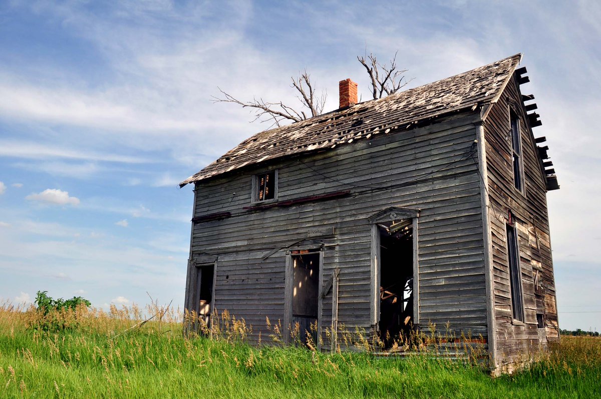 _Michael_Nagy's tweet photo. Photo I took of an abandoned barn in central Kansas

#abandonedbarn #abandonedkansas #abandonedphoto #abandonedphotography #oldbarn #agedbarn #kansasbarn #naturebarn #oldkansas #darkbeauty #lostinnature #kansaslife #midwestabandoned #abandonedus https://t.co/ifkLIpeQpf