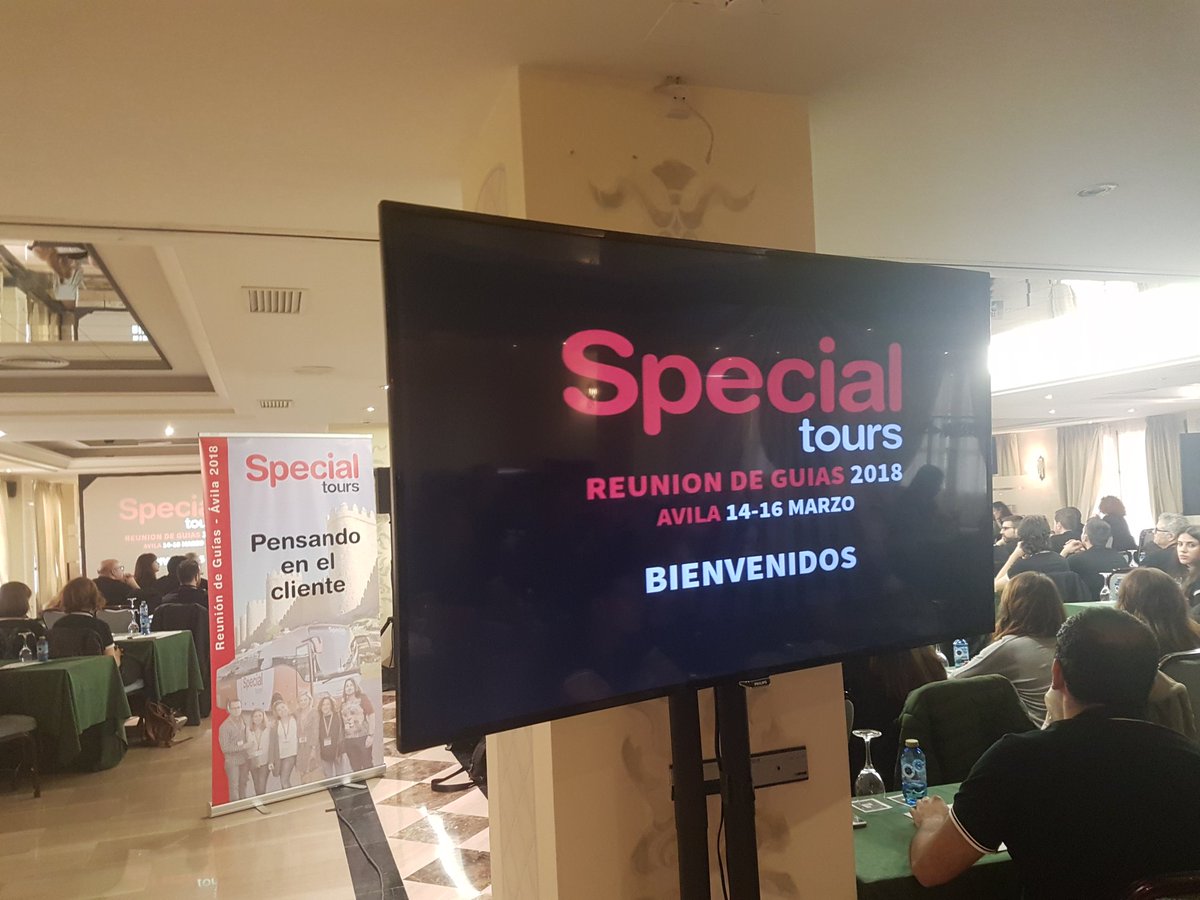 Ayer dio comienzo la #ReuniónDeGuías2018 en #Ávila, #GuíasSpecialDay. ¡Qué equipazo 😍🔝!
