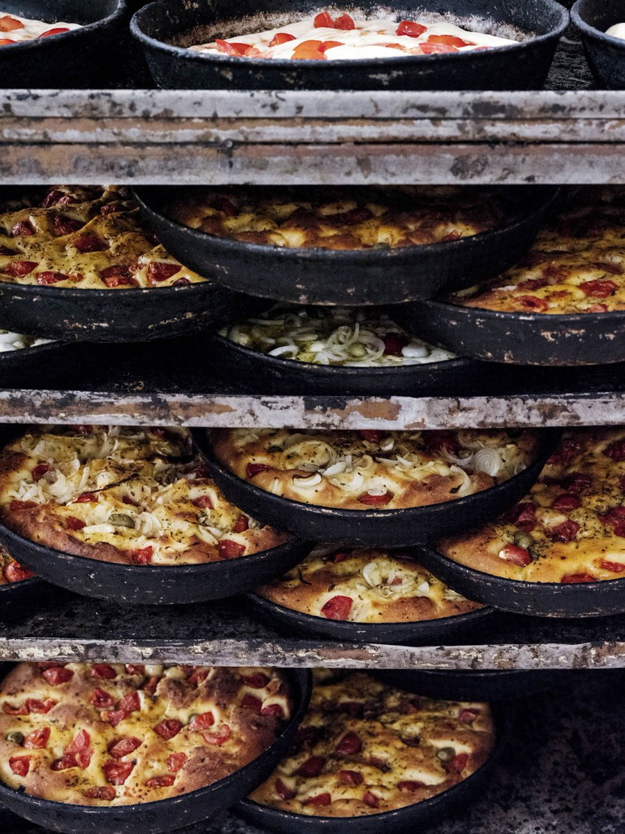 business's tweet photo. The wild pizzas of southern Italy have to be seen to be believed https://t.co/TpLP0b8KHe https://t.co/9MyBpbgsf7