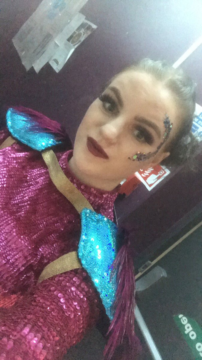 Holroxs's tweet photo. Absolutely loved performing Glamrock and Sweet soul this week 🤘🏻👩🏼🎤🎵 #caister #welcometoglamrock #sweetsoulmusic #funstarsgolive https://t.co/MBIr3nTYgi