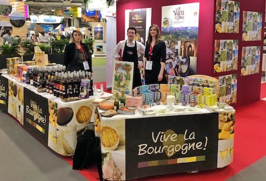 MoutardesFallot's tweet photo. Vive la Bourgogne à Paris ! https://t.co/Vnb4tRbINn