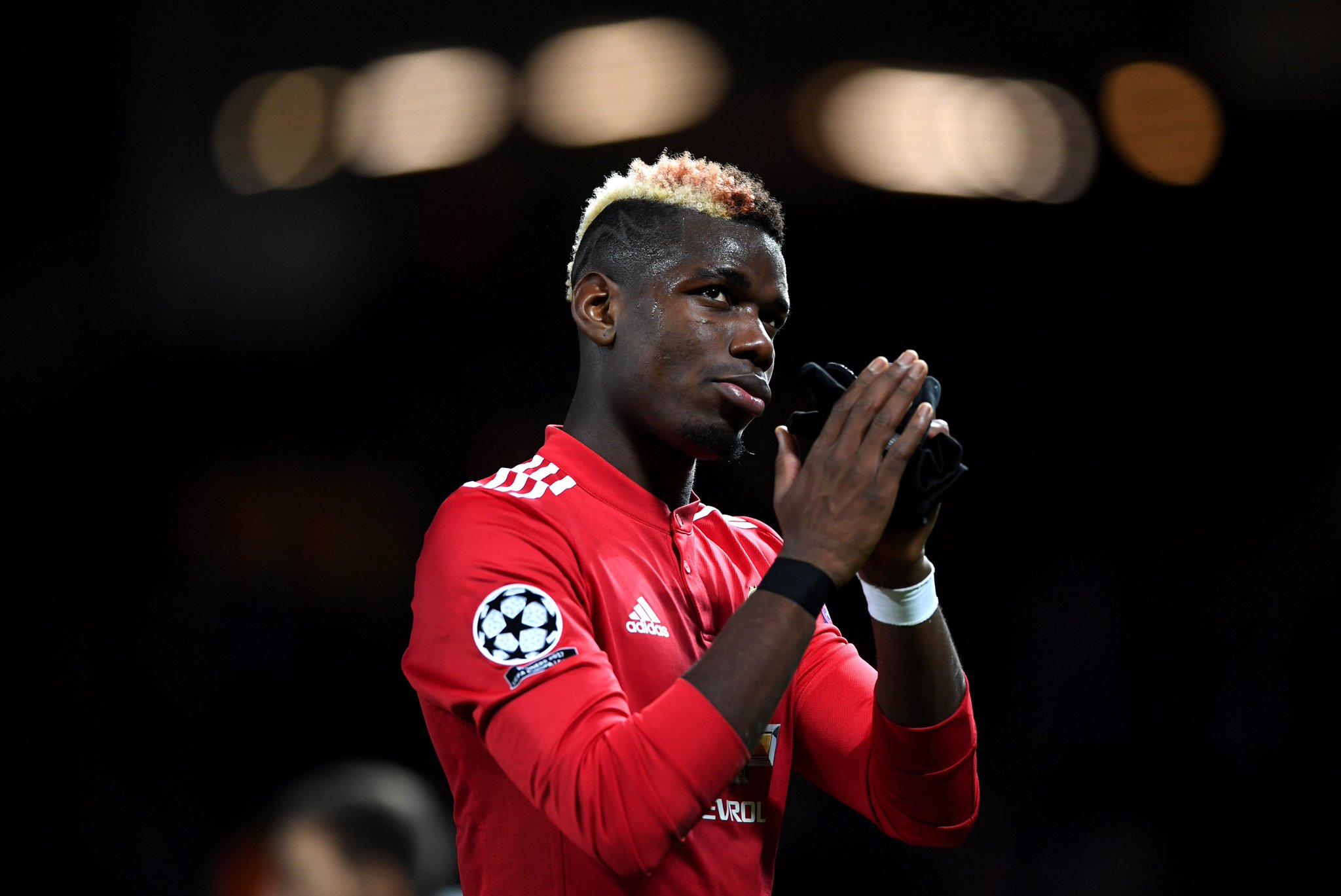  2  5   A Happy Birthday to France and Manchester United midfielder Paul Pogba!  