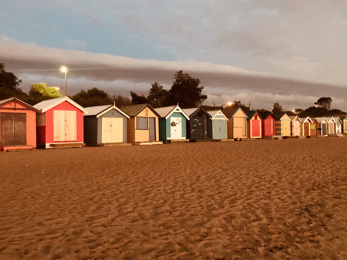 BhauminJoshi's tweet photo. #Melbourne #beachboxes #Australia #TLC #Traveling https://t.co/PUC9LoV97y