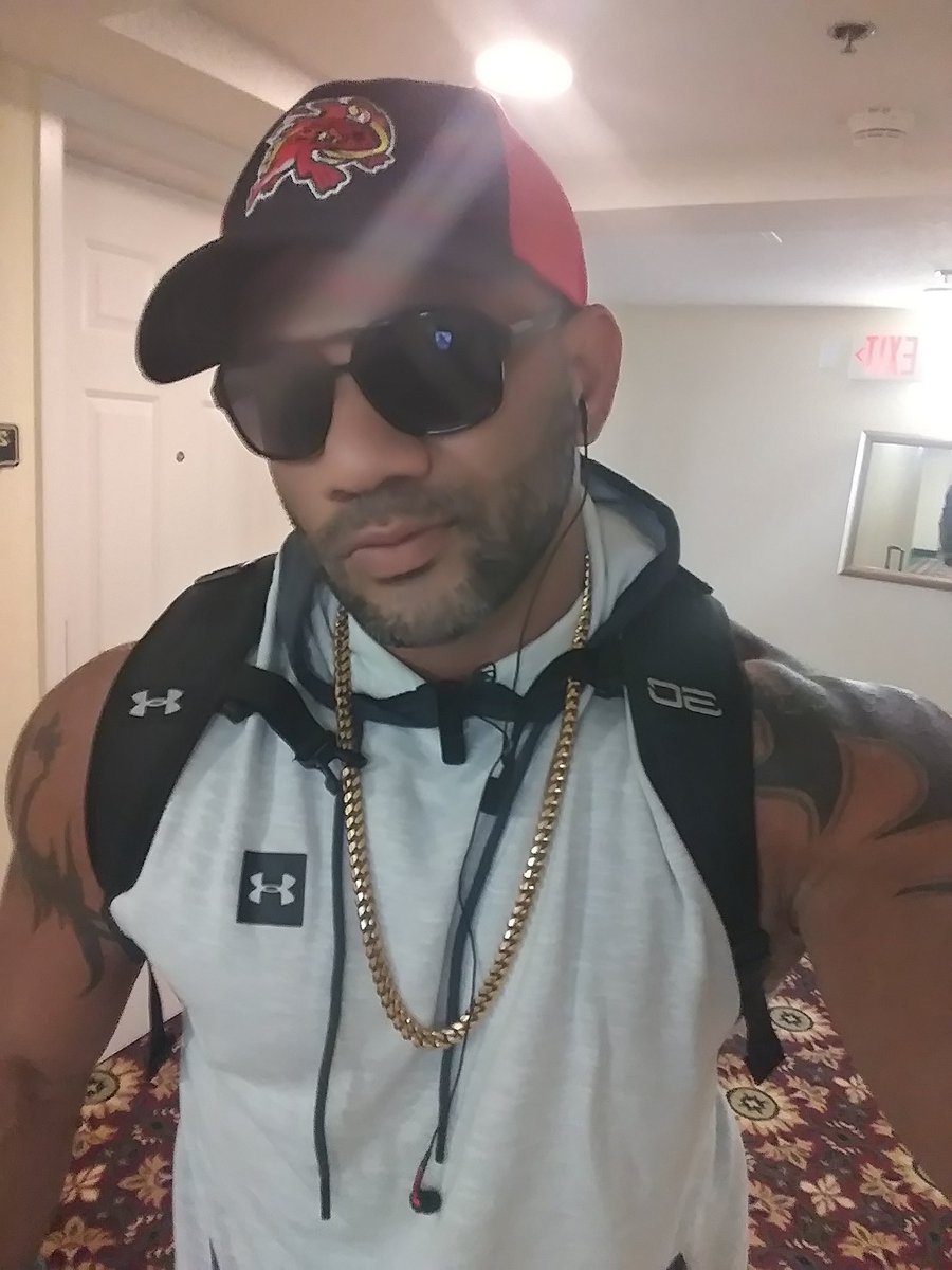 chicano_cotto's tweet photo. Thinking of the day:::

On this morning you have 2 options. 1) Keep sleeping with your dreams. 2) Get up and pursue your dreams until you achieve it.

IT'S UP TO YOU...

             GOOD DAY. https://t.co/u2fZRvvwjP